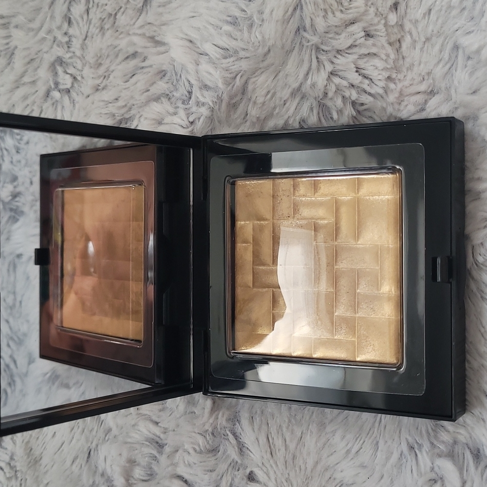 Bobbi Brown Highlighting Powder moon glow